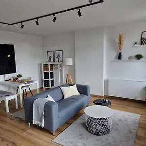 https://rimbaud-10.hotelsghent.com